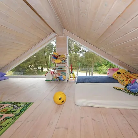Beautiful Home In Skjern With Wifi *